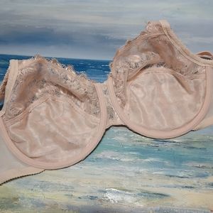 Wonderbra beige lace - 38DD